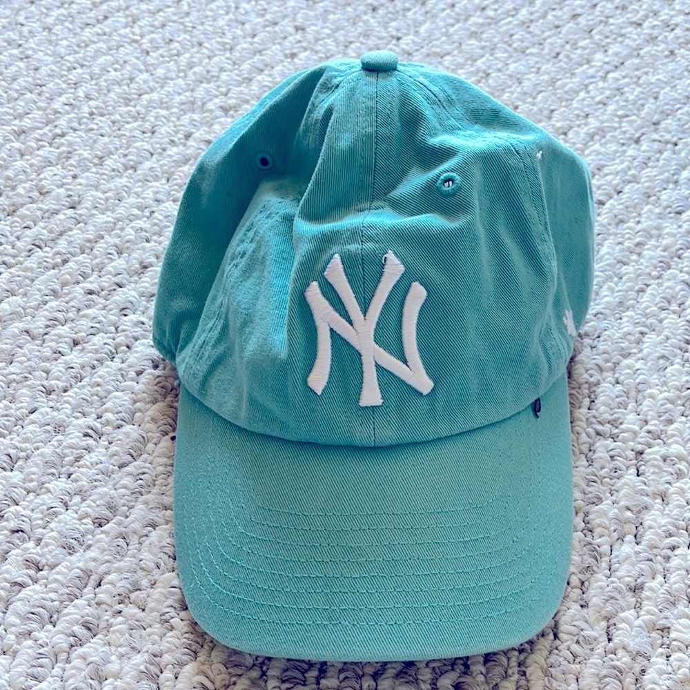 Adjustable hat